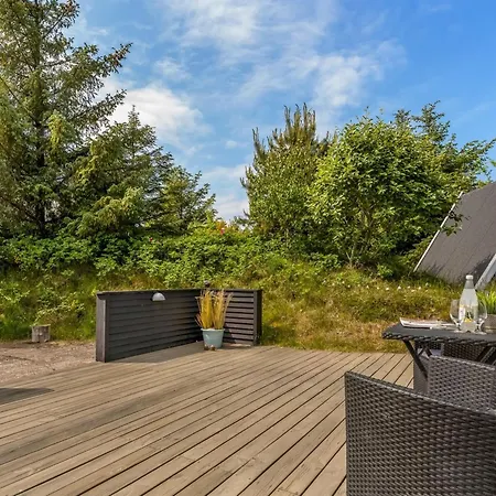 Annemone - 900m From The Sea By Interhome *