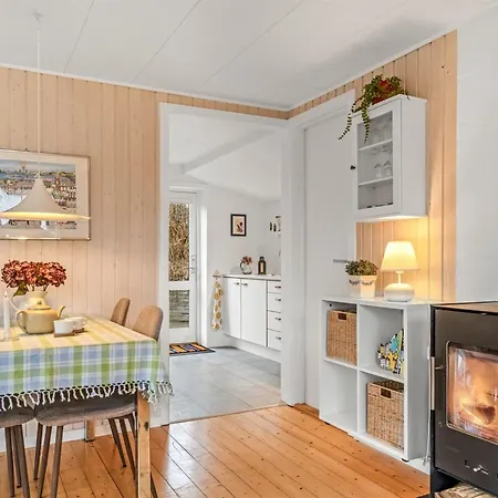Annemone - 900m From The Sea By Interhome *